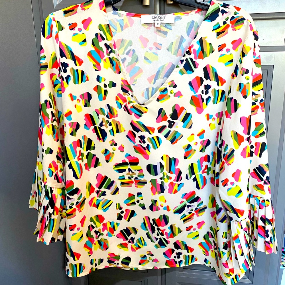 Crosby bell sleeve colorful blouse M